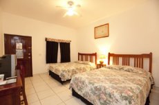 Best price diving resort in Roatan - Pura Vida Resort, Roatan