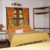 Great rates on Roatan Half Moon Bay beach, West End, Roatan