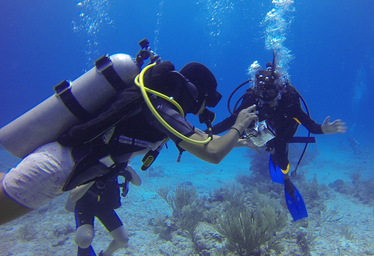 scuba diving relaxes